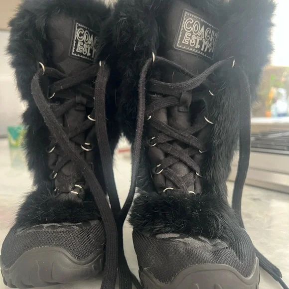 Rabbit fur lined coach booties. - Picture 2 of 7